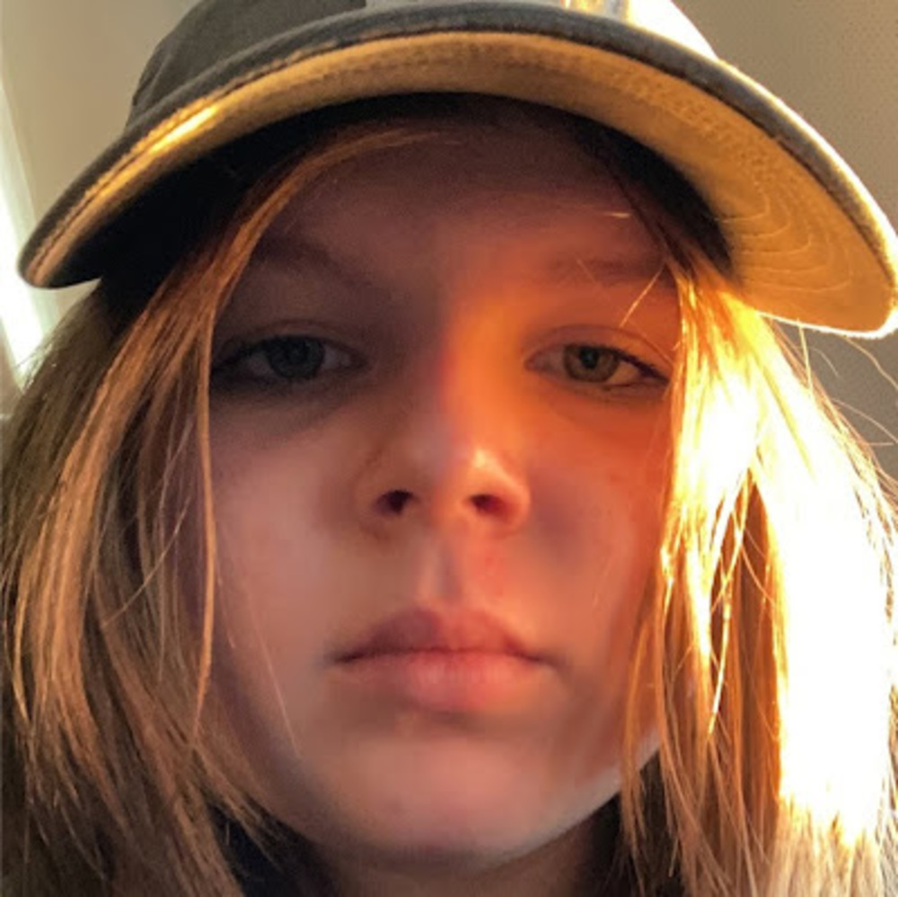 Meet your Posher, Chloe
